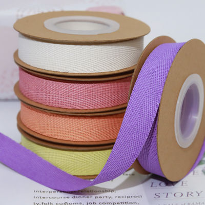 qualità  2cm FSC Certificate Degradable Paper Ribbon  Eco Wrapping 100% Paper Ribbon fabbrica