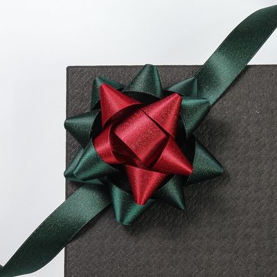 Archi di nastro di satinato di poliestere ISO9001 Nastro di satinato per imballaggio regalo