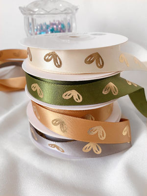 16mm Heart Pattern Gold Foil Printed Ribbon per imballaggio e decorazione regalo