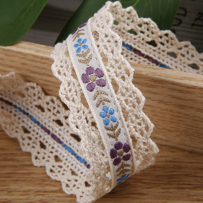 2.5cm Lace Flroal Jacquard Ribbon Gift Packing Polyester Ribbon per l'imballaggio