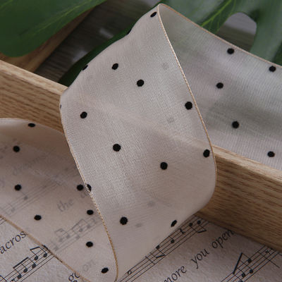 25mm-50mm Organza Ribbon con Disegno a Punto Stampato Polyester Organza Ribbon OEM Eco Friendly