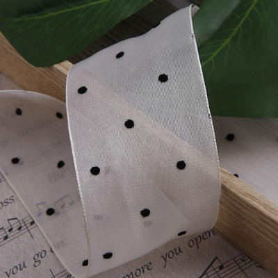 25mm-50mm Organza Ribbon con Disegno a Punto Stampato Polyester Organza Ribbon OEM Eco Friendly