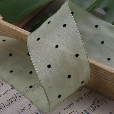 25mm-50mm Organza Ribbon con Disegno a Punto Stampato Polyester Organza Ribbon OEM Eco Friendly