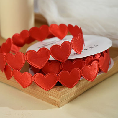 1.5cm*9m 2.5cm*9m Forma di cuore Nastro regalo in poliestere per il giorno di San Valentino