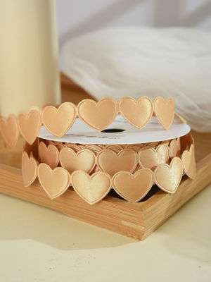 1.5cm*9m 2.5cm*9m Forma di cuore Nastro regalo in poliestere per il giorno di San Valentino